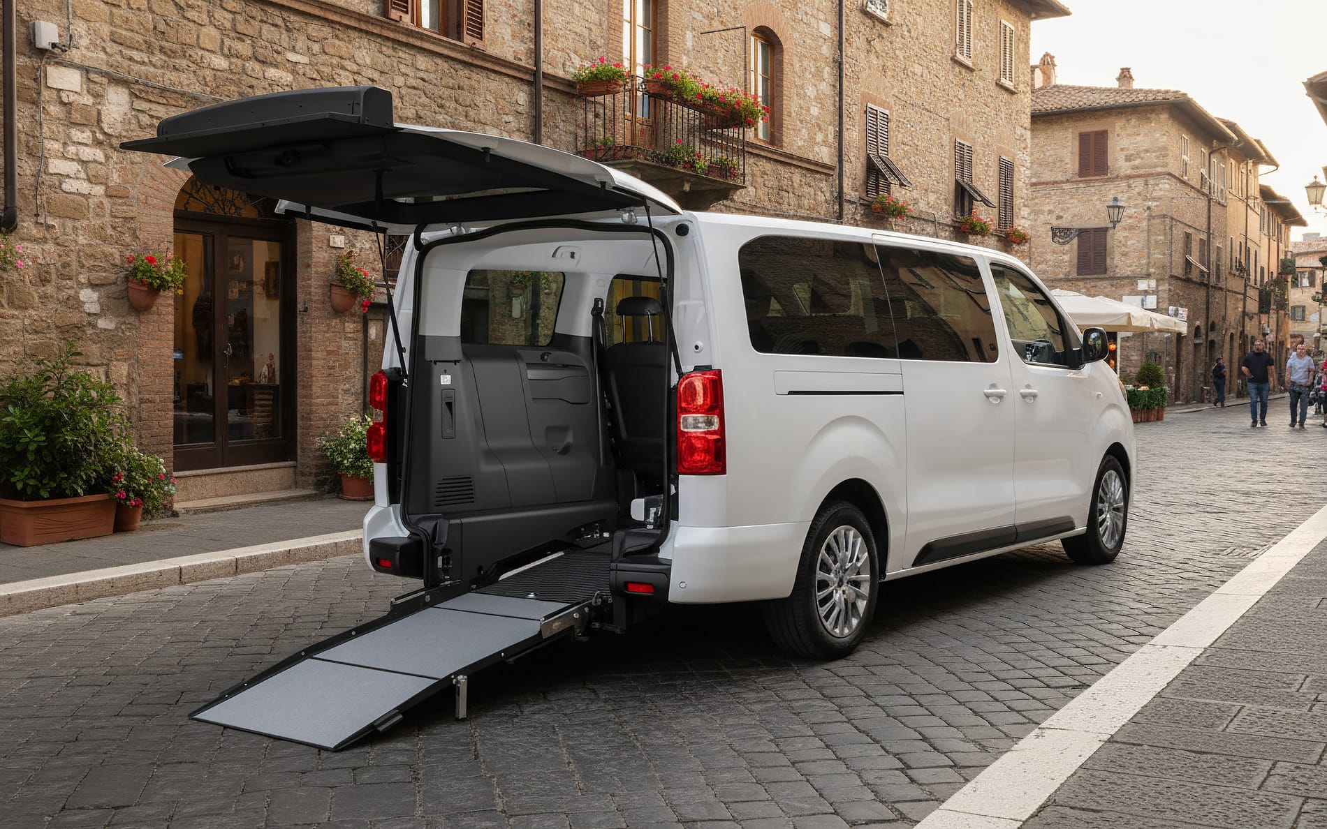 Peugeot Traveller – Expert Combi